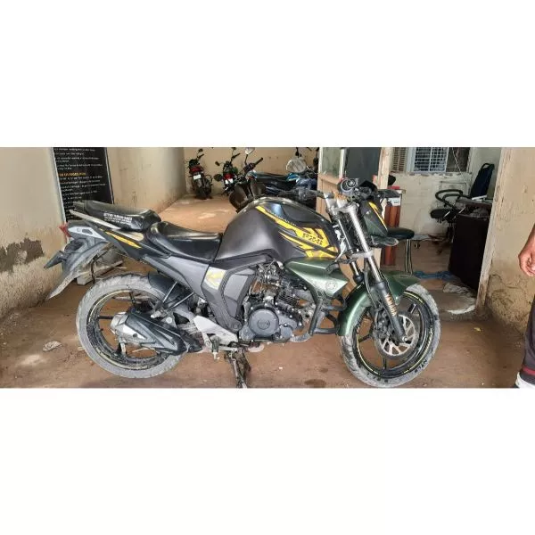 Yamaha FZ-S for rent