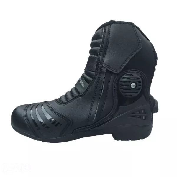 MotoTech Riding Boots on rent