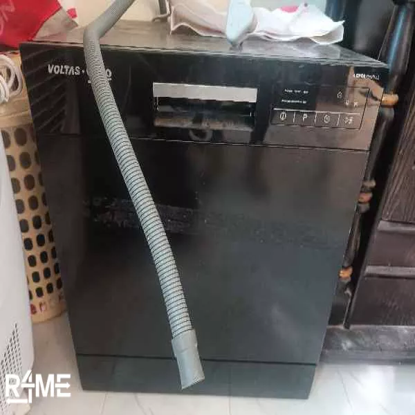 Voltas Table Top Dishwasher