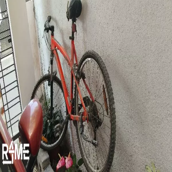 BTWIN Cycle on rent