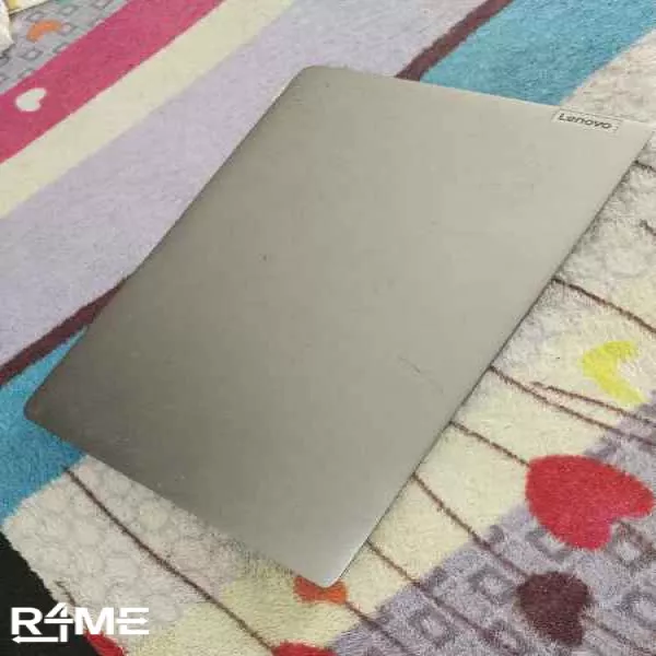 Lenovo IdeaPad Slim i3