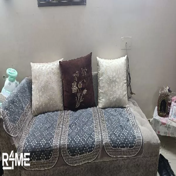 Sofa Set With Centre Table