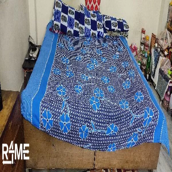 Three Single Queen Size Beds on rent