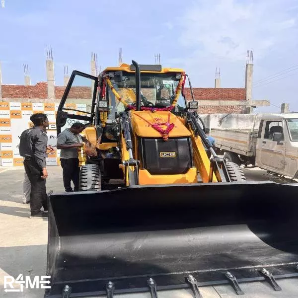 JCB EXCAVATOR,EARTH MOVER