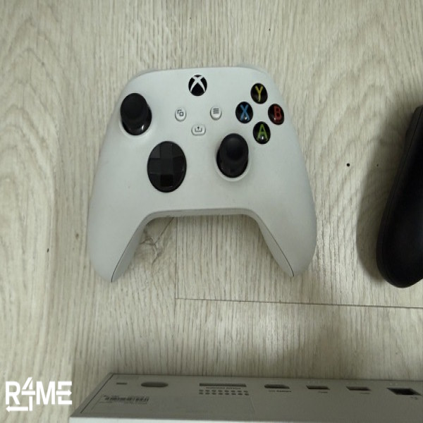 XBox Series S with 2 Controllers