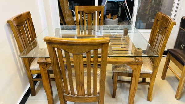 Elegant 4-Seater Teak Wood Dining Set