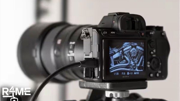 Sony a7 r4 mirror less camera