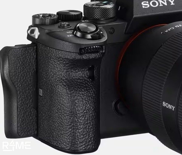 Sony a7 r4 mirror less camera