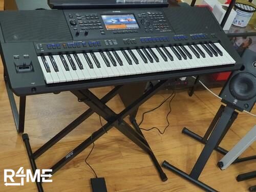 Yamaha psr sx -700