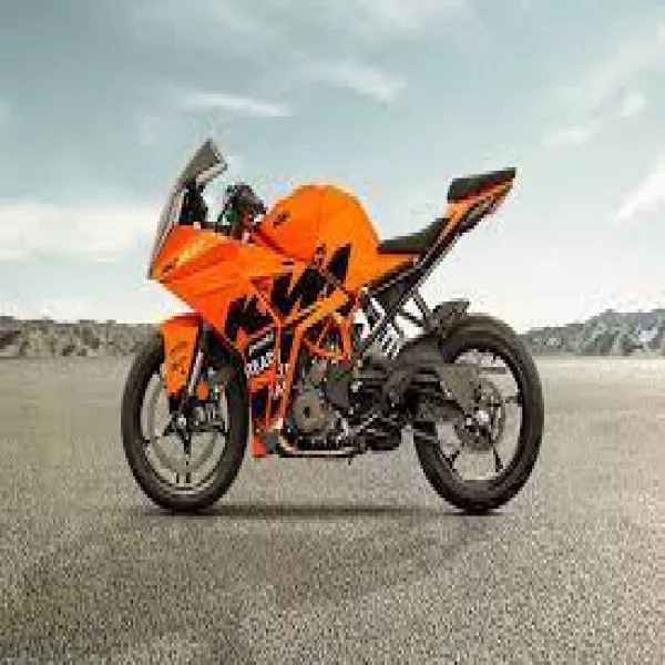 KTM RC 390 on rent