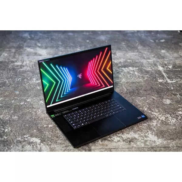 i7 13th Gen 16GB 512 SSD on rent