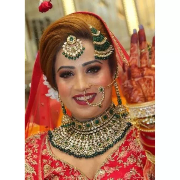 Heavy Kundan Choker Set on rent