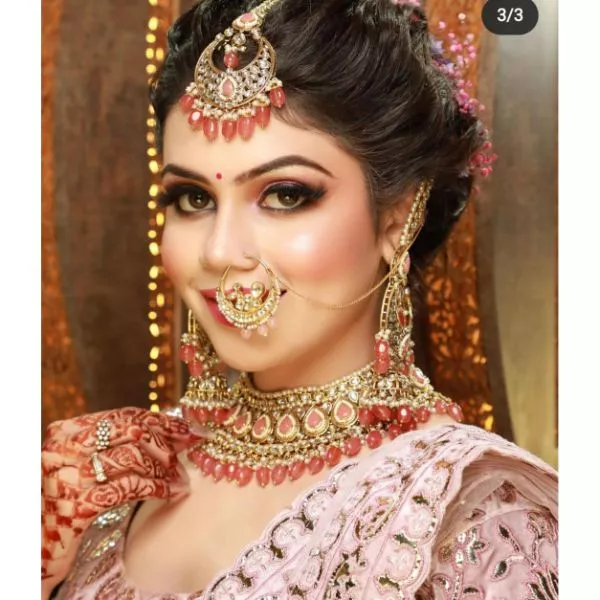 Pink & Golden Bridal Jewellery on rent