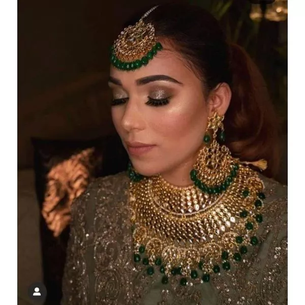 Premium Golden & Green Kundan Set on rent