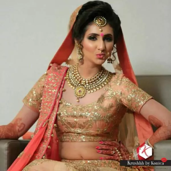 Traditional Golden Kundan Set on rent