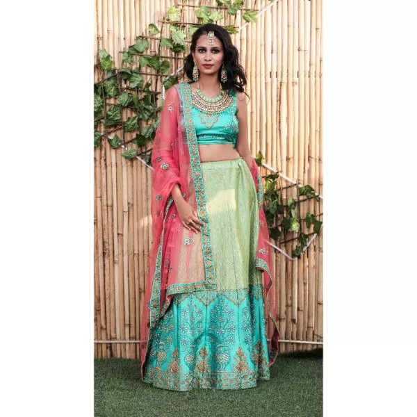 Green Lehenga With Pink Dupatta on rent