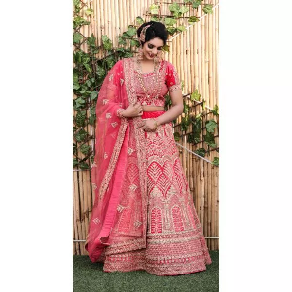 Bridal Lehenga Set on rent