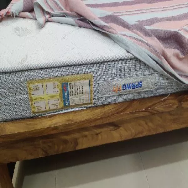 King Size Bed With Mattress on rent