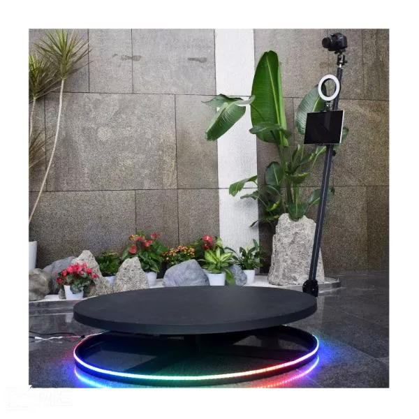 360 Selfie Booth Solomo on rent