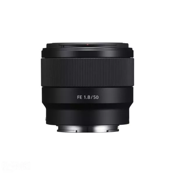 Sony FE 50MM F/1.8 Lens on rent