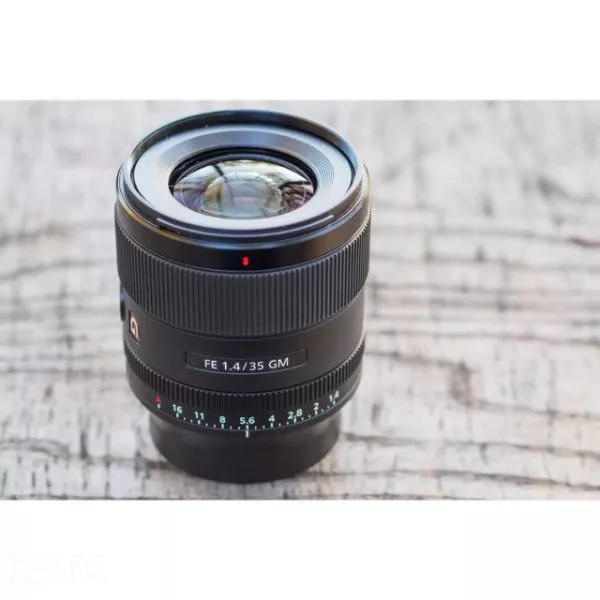 Sony FE 35MM F/1.4 GM Lens on rent