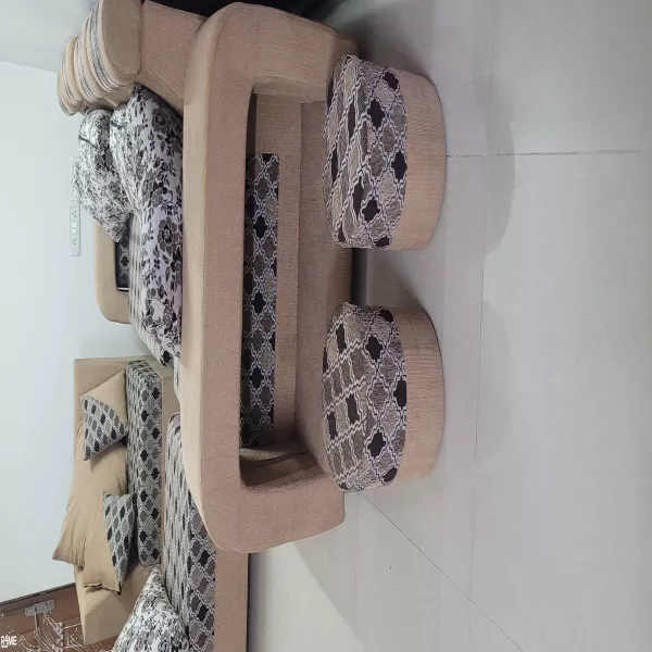 6 Seater Detachable Sofa on rent