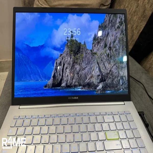 ASUS VIVOBOOK 15 16 GB on rent