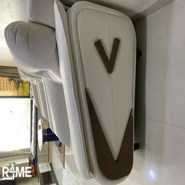 Sofa 1 Seater on rent