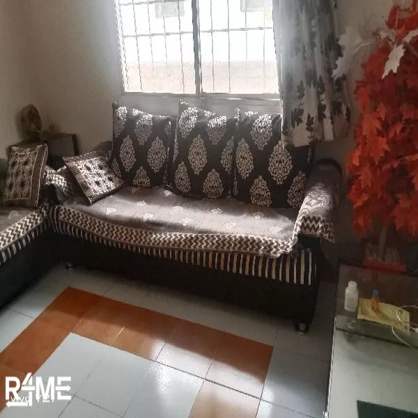 Sofa and Dining Table on rent