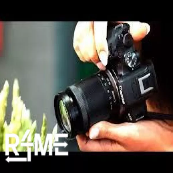 CANON R100(mirrorless) on rent