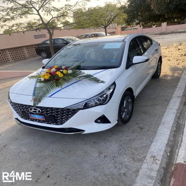 Hyundai Verna (2022), Diesel - White on rent
