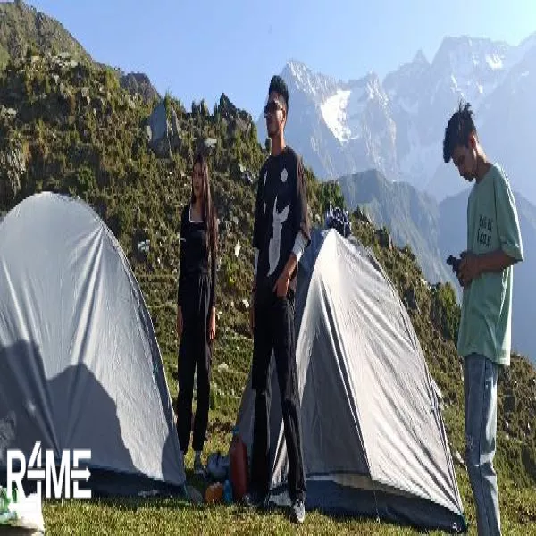 QUECHUA 3 Person Camping Tent - MH100, Grey on rent