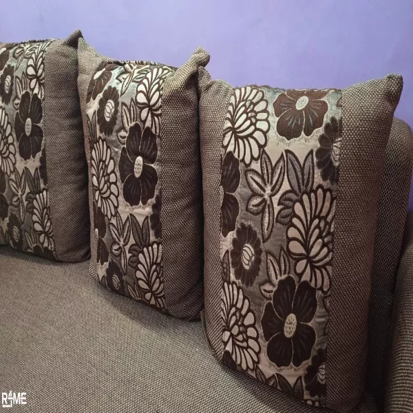 Sofa Set (7 Seater) on rent