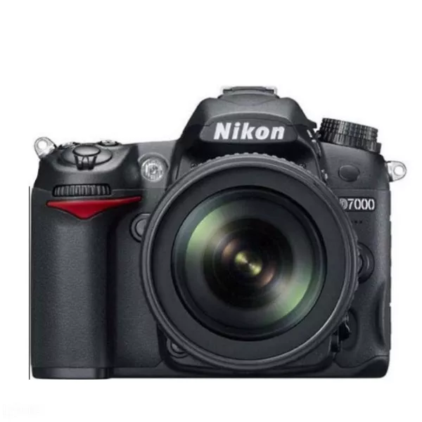 Nikon D7000 with 50 MM Lens on rent