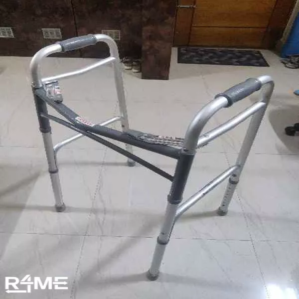 Aluminum Foldable Walker on rent