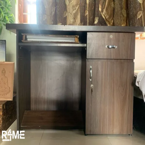 Study Table / Work Table on rent