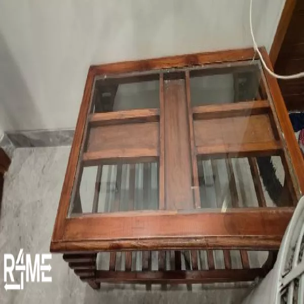 5 Seater Sofa + Center Table on rent