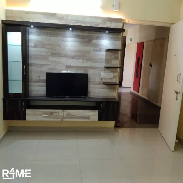 Pyramid Heights on rent