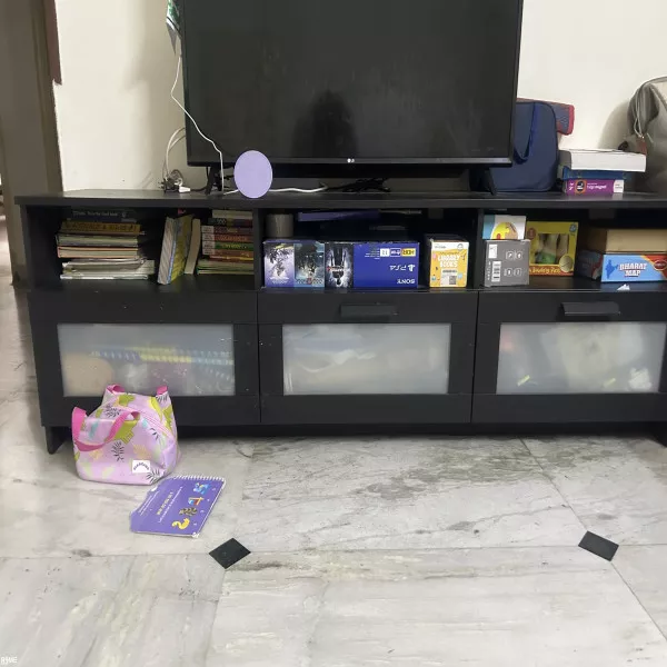 TV Unit on rent