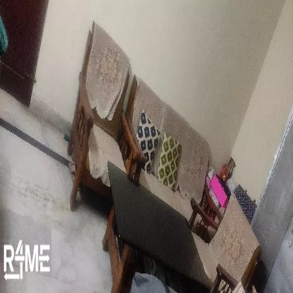 5-Seater Sofa With Centetable on rent