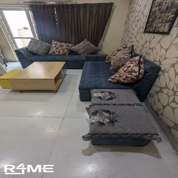 Sofa L Shape 6 Seater on rent