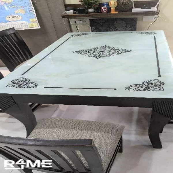 Dining Table on rent