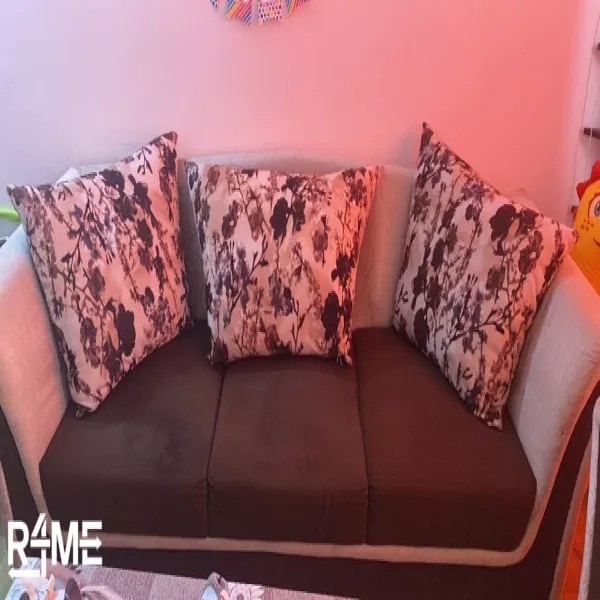 5 Seater Sofa on rent