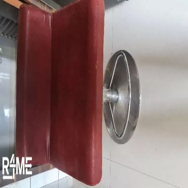 Rolling Dine in Chair on rent