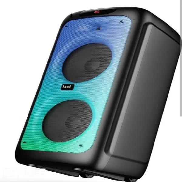 Boat Party 400 on rent