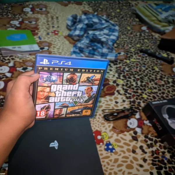 PS4 PRO || Available on rent