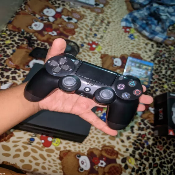 PS4 PRO || Available on rent