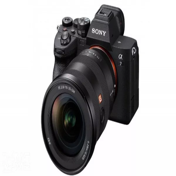 Sony A7M4 on rent