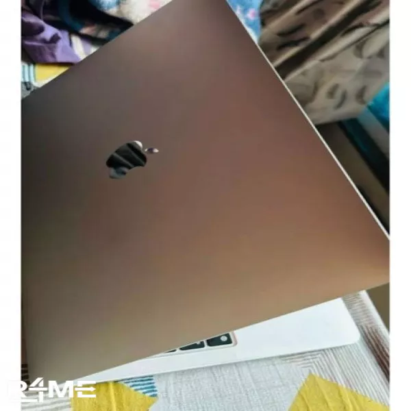 MacBook Pro M2 on rent