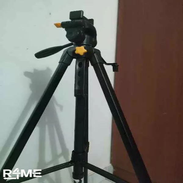 Dijitech Camera Stand on rent